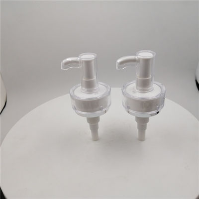 Máy bơm phân phối dầu gội đầu thẩm mỹ 33/410 1.5cc với viền vàng xung quanh