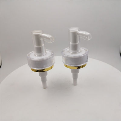 Máy bơm phân phối dầu gội đầu thẩm mỹ 33/410 1.5cc với viền vàng xung quanh